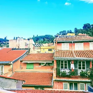 superbe-studio-vieux-nice-calme-et-climatis.fr-provencehotel.com/